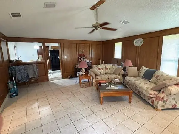 1611 Steenson Drive, Carrollton, TX 75007