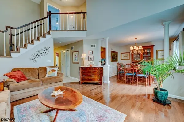 275 Morning Glory Ct, Readington Twp., NJ 08889