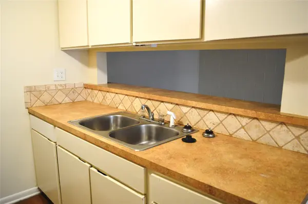 4709 Harmon Ave #333, Austin, TX 78751