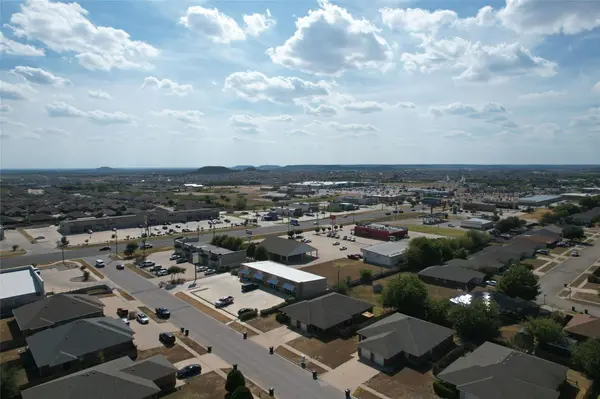 4604 Bowles DR, Killeen, TX 76549