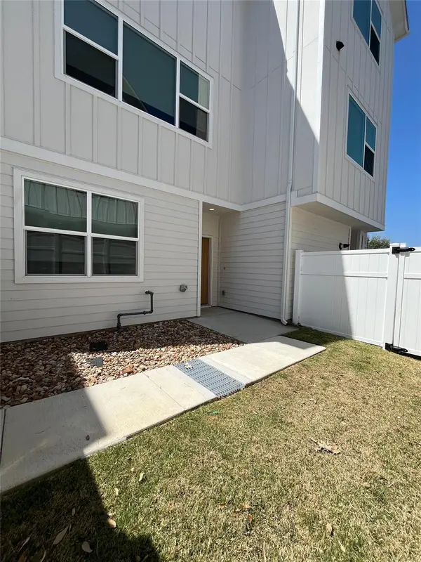 301 Promenade CT, Manchaca, TX 78652