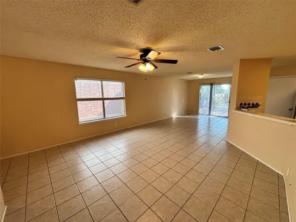 1900 Summer Rain DR, Cedar Park, TX 78613