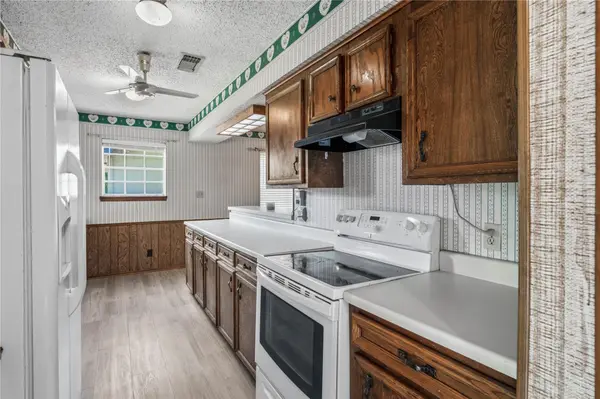 1070 N Franklin ST, La Grange, TX 78945