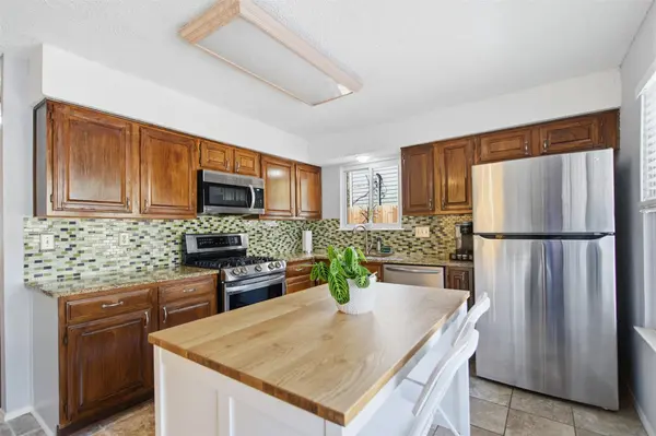 4817 Pelham DR, Austin, TX 78727