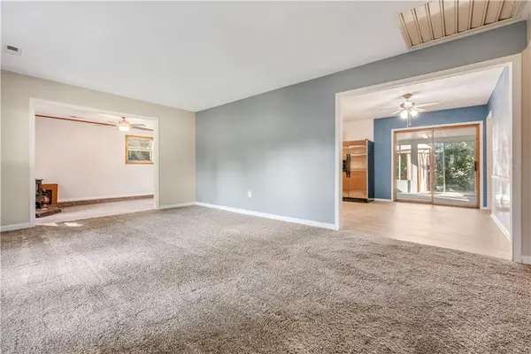 220 Salem AVE, Knob Noster, MO 65336