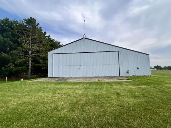 16285 Linden RD, Argos, IN 46501
