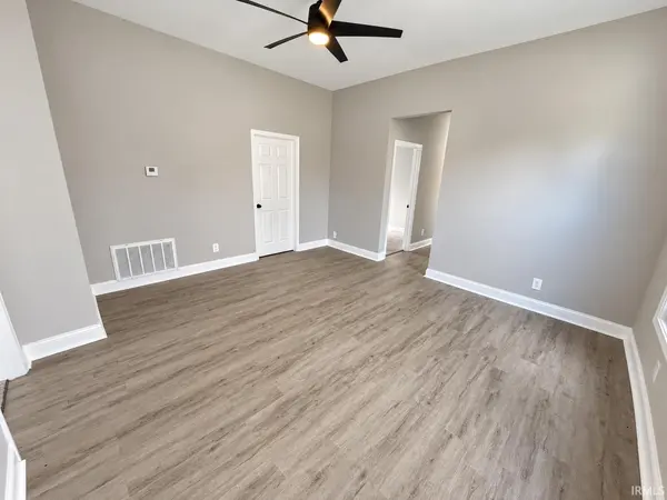 1713 Ewing AVE, Evansville, IN 47712