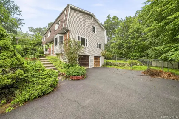 17 Esquire RD, New City, NY 10956