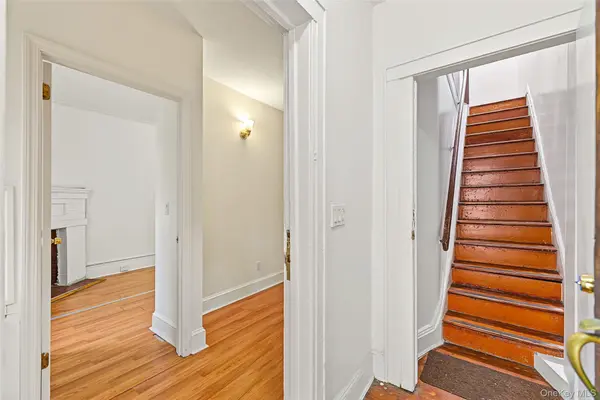 66-48 Booth ST, Rego Park, NY 11374