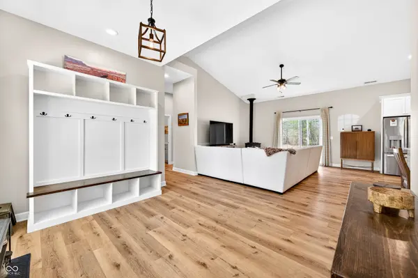 4724 Covered Bridge RD, Nashville, IN 47448