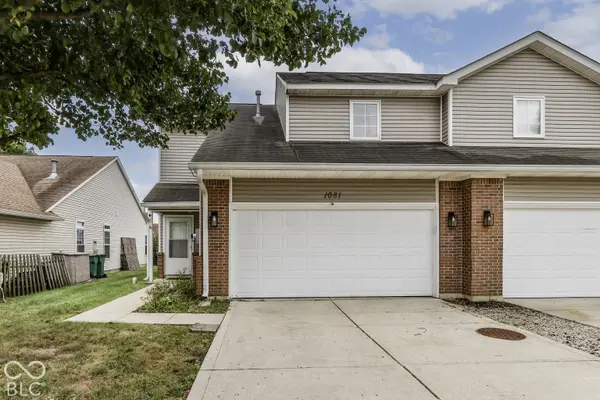 1081 Fairlane CT, Franklin, IN 46131