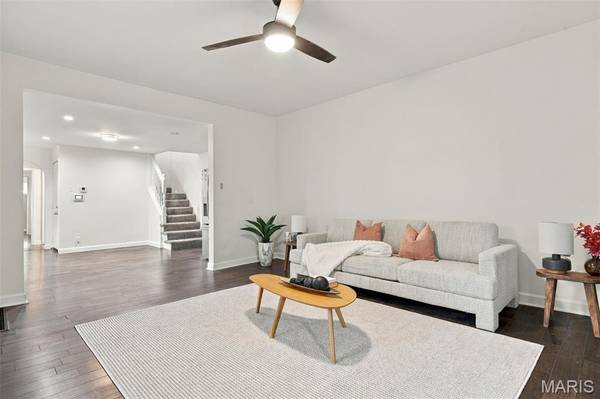 6121 Alabama AVE, St Louis, MO 63111