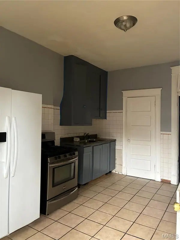 3646 Shenandoah AVE, St Louis, MO 63110