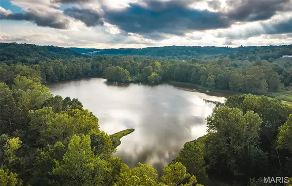 21805 Torrent Drive, Devils Elbow, MO 65457