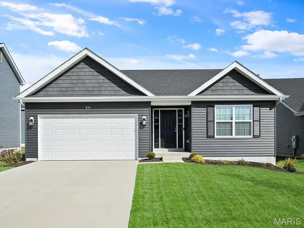 45 Fall Meadow CT, Fenton, MO 63026