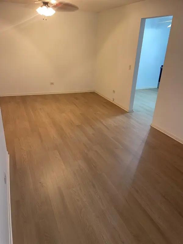 2343 Ogden AVE #11, Downers Grove, IL 60515