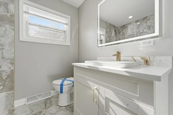 146 W 27th ST, Chicago Heights, IL 60411