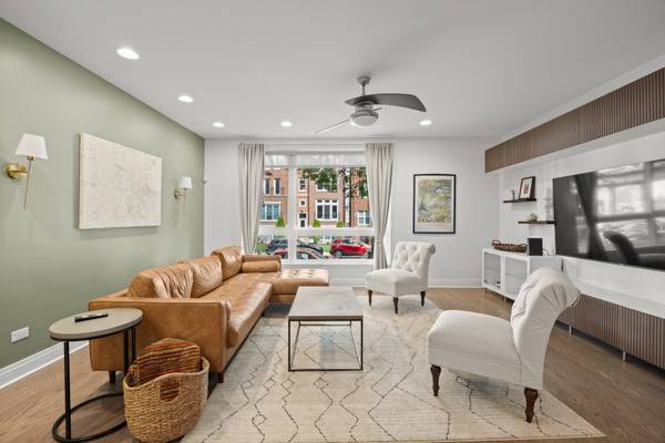 933 W George ST #1N, Chicago, IL 60657