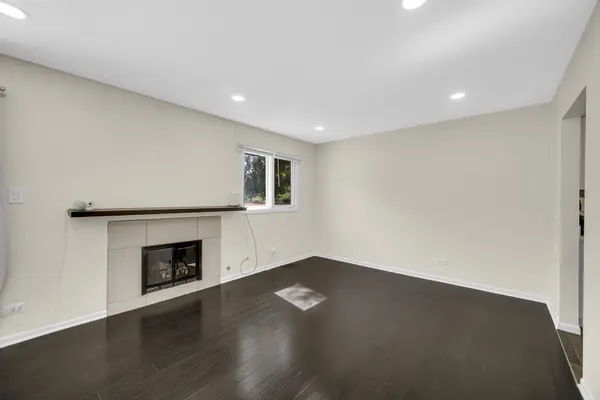 5S027 Pebble Beach CT, Naperville, IL 60563