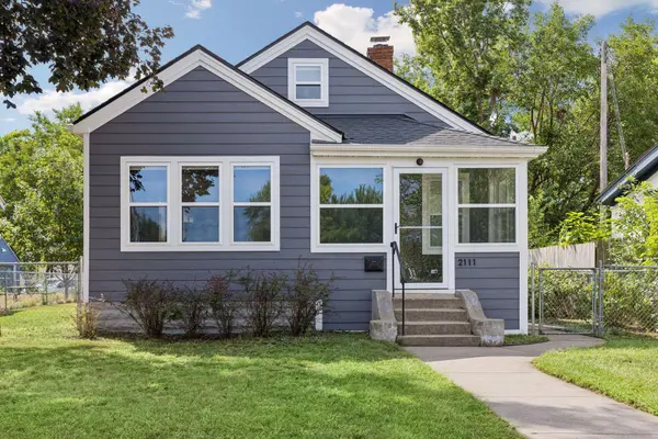 2111 E 36th ST, Minneapolis, MN 55407