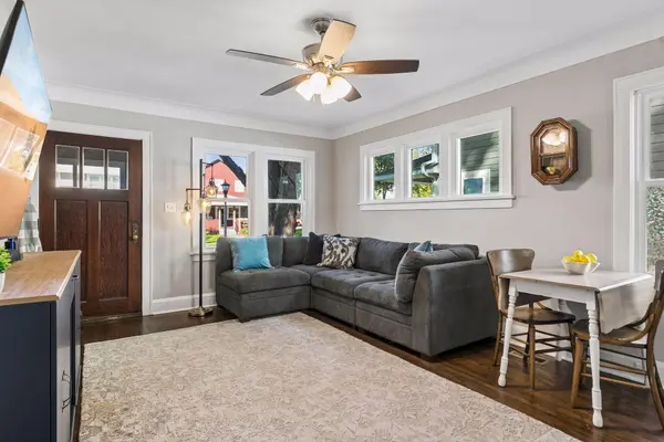 1318 Eleanor AVE, Saint Paul, MN 55116