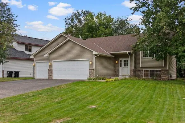 23611 Flora CT NW, Saint Francis, MN 55070