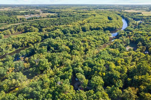 6167 Royal River RD, Braham, MN 55006