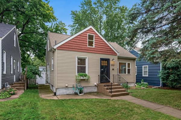 2921 Georgia AVE S, Saint Louis Park, MN 55426