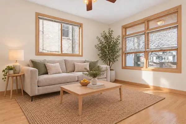 1012 Burgess St, Saint Paul, MN 55103