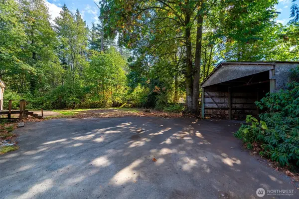 2033 E Pole RD, Everson, WA 98247