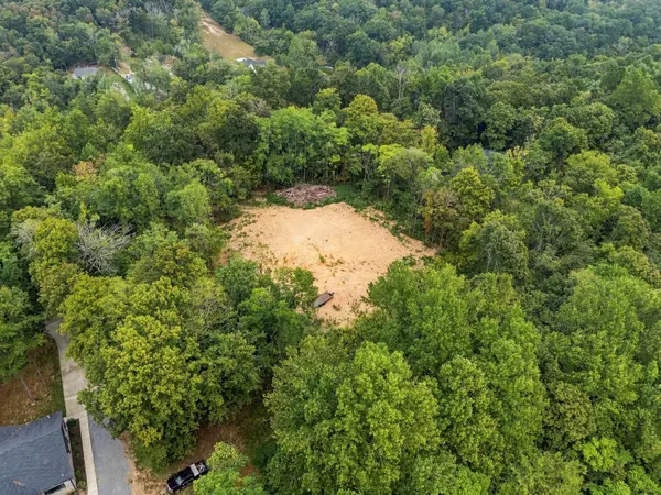 1843 Garrison Branch Rd, Cottontown, TN 37048