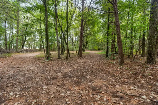 240 Briarwood Rd, Ocoee, TN 37361