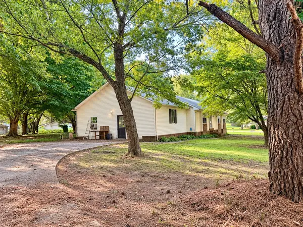136 Aubrey Ave, Mc Kenzie, TN 38201
