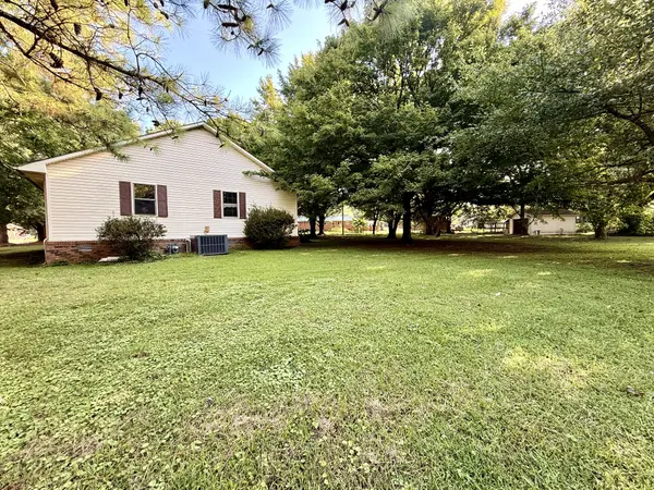 136 Aubrey Ave, Mc Kenzie, TN 38201