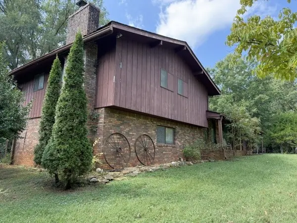 1440 Hillsdale Dr, Cookeville, TN 38506