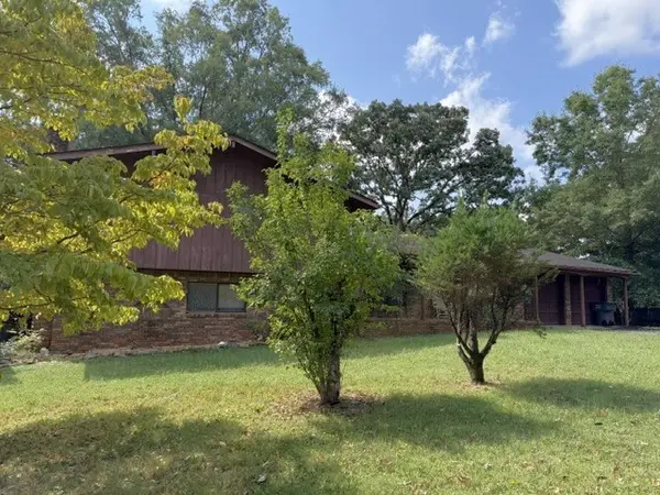 1440 Hillsdale Dr, Cookeville, TN 38506