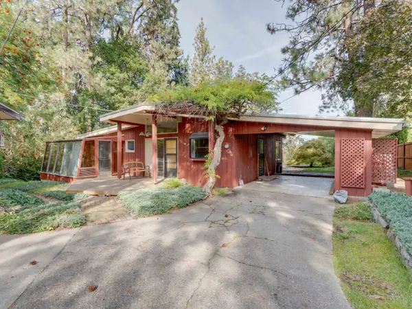 2903 E 13th Ave, Spokane, WA 99202