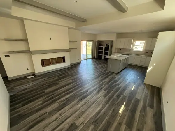 5091 N Toben Dr., Bel Aire, KS 67226