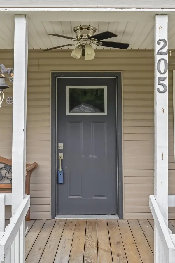 205 N Porter AVE, Conway, MO 65632