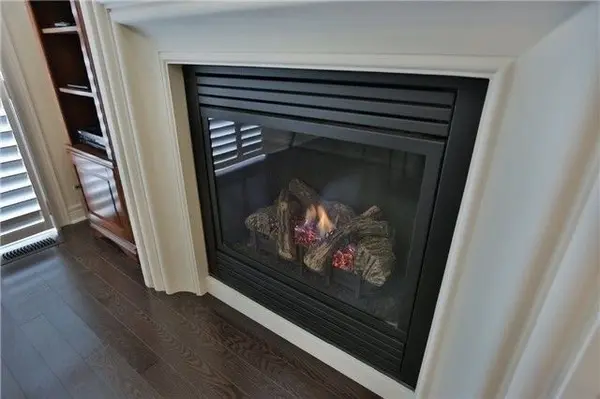 138 Sky Harbour DR, Brampton, ON L6Y 0V1