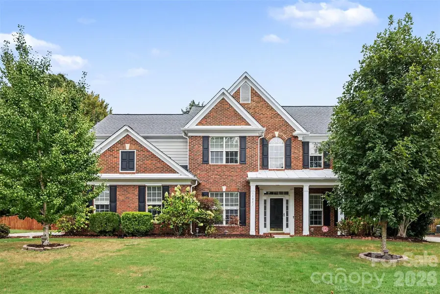 11027 Knight Castle DR, Charlotte, NC 28277