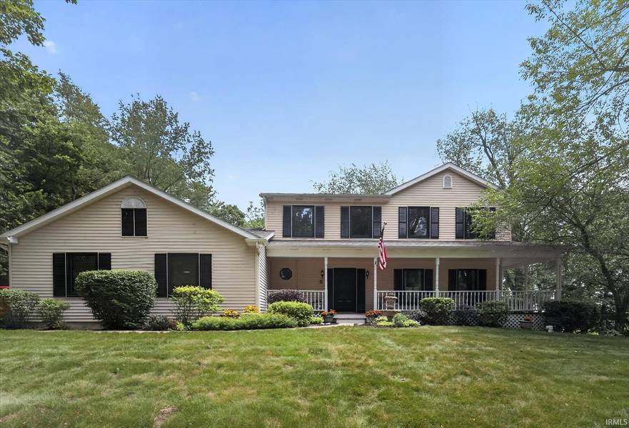 51976 Westwood Forest DR, South Bend, IN 46628-9244