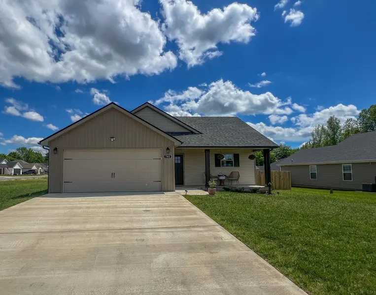 702 Gleason Dr, Clarksville, TN 37042