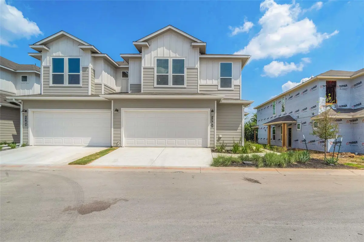 1701 Roseburg DR, Austin, TX 78754