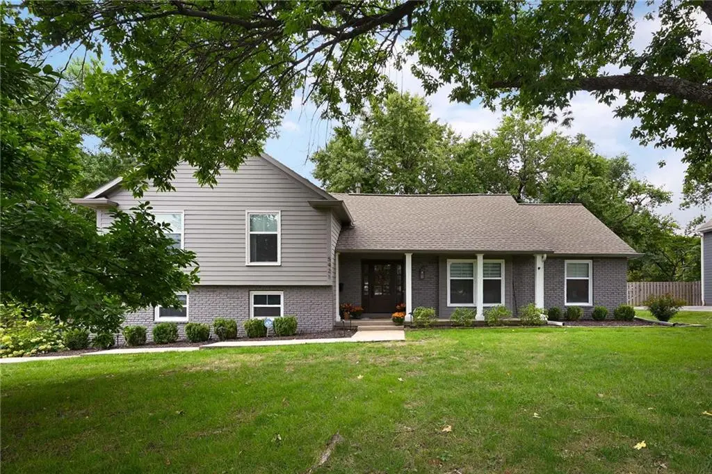 5421 W 96th TER, Overland Park, KS 66207