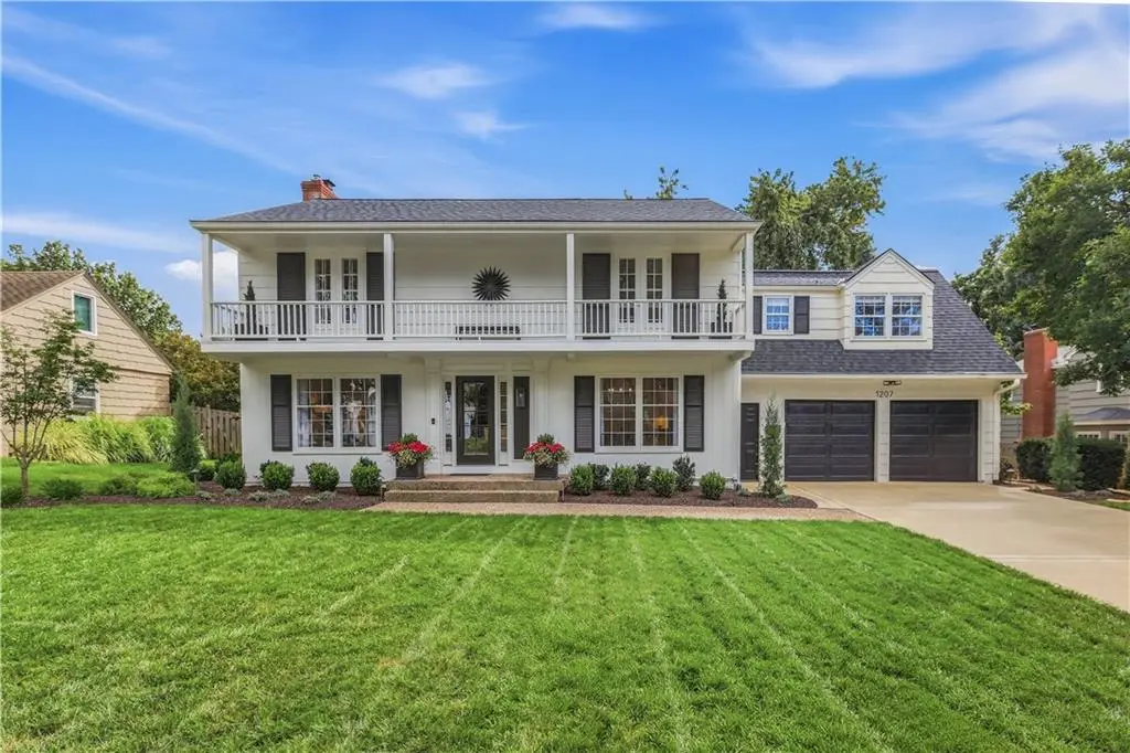 1207 W 67TH TER, Kansas City, MO 64113