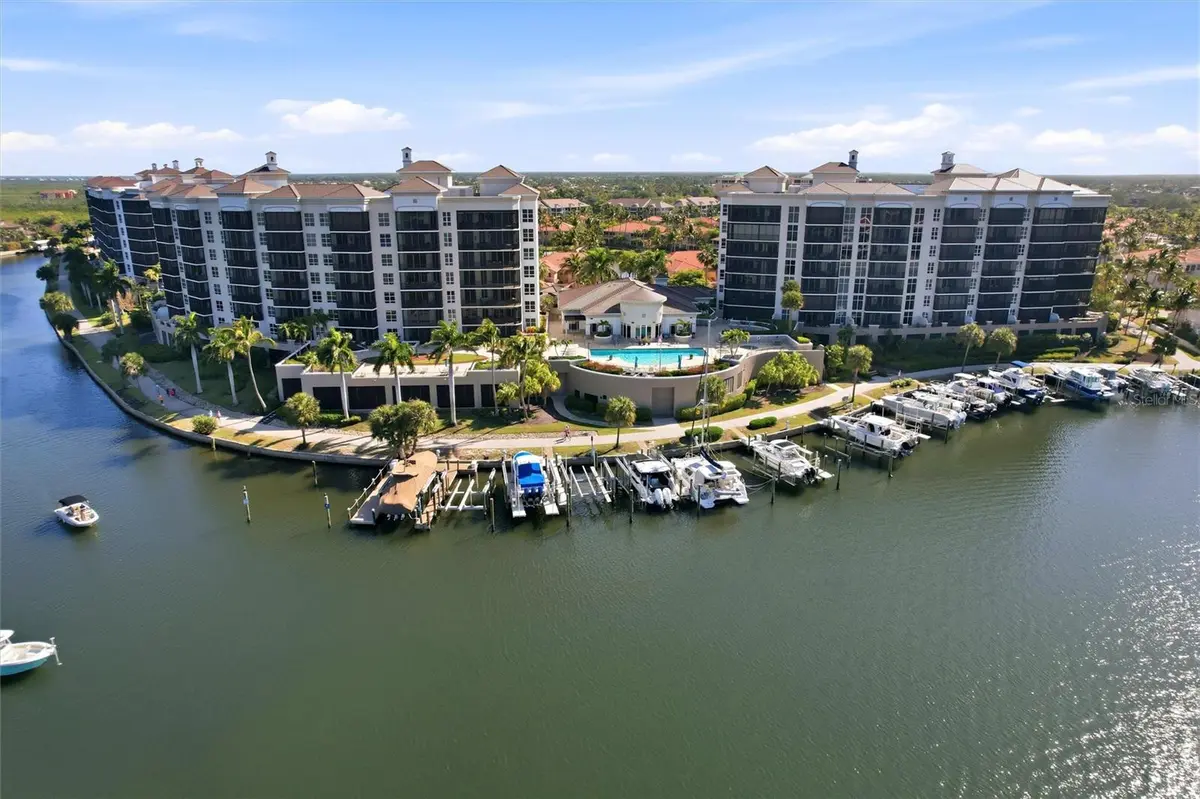 3313 SUNSET KEY CIR #105, Punta Gorda, FL 33955