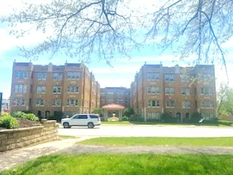 1634 18th AVE #2, Rock Island, IL 61201