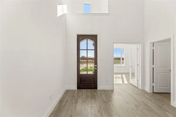 17208 Oxborough Drive, Fort Worth, TX 76247