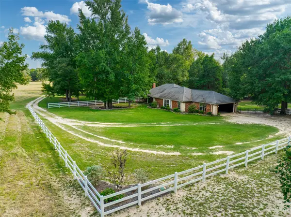 3269 ACR153, Palestine, TX 75801